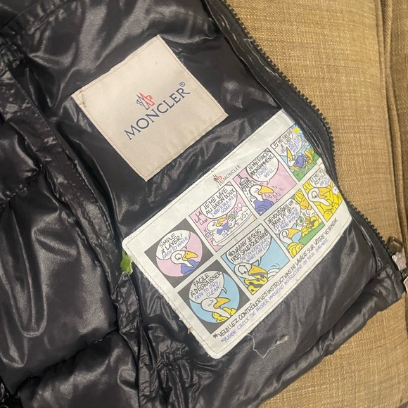 COPY - Sz Small Moncler TiB Vest Gilet Black - Picture 2 of 7